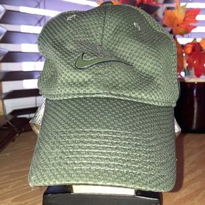 Army green Nike cap.